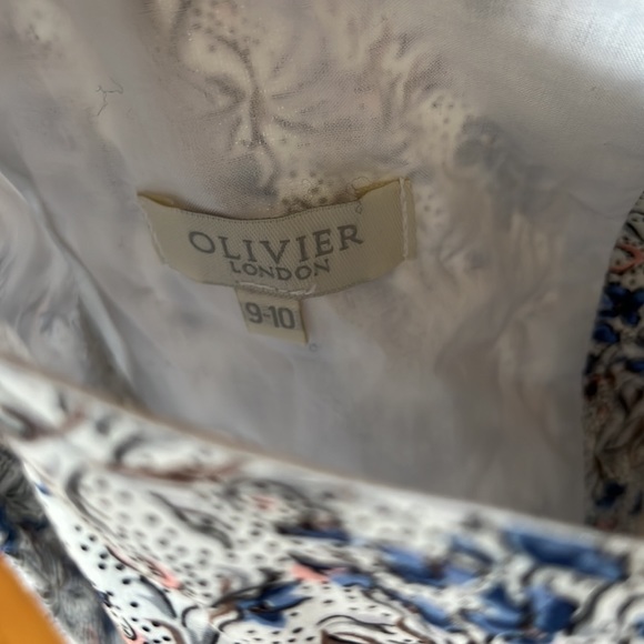 Oliver London Floral Dress - Picture 4 of 4